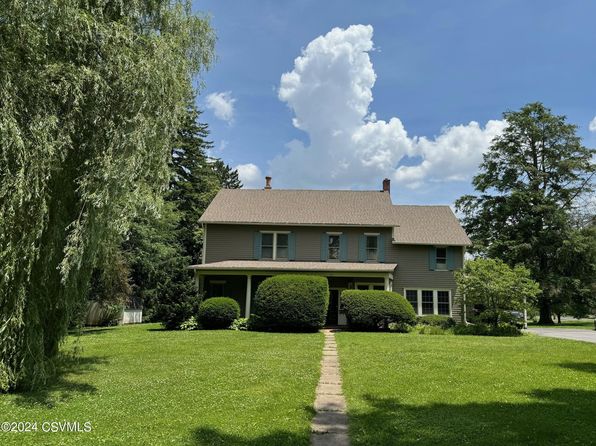 130 S 13th St, Lewisburg, PA 17837