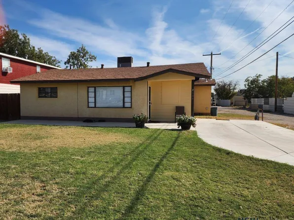 506 S Olive St, Carlsbad, NM 88220