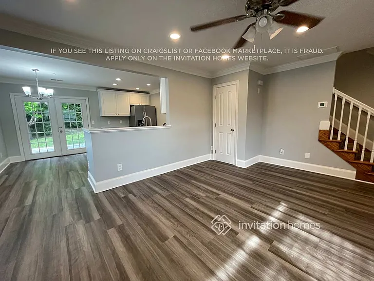 4702 Sedgelane Dr — Photo 3