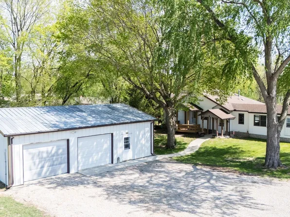 201 N Hannibal St, Tremont, IL 61568