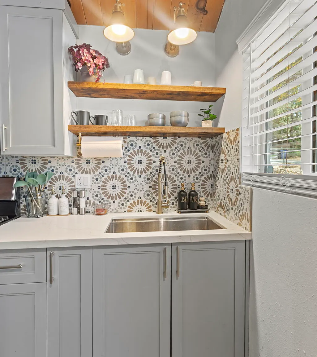 2 bed, 648 sqft, $1,850 — Photo 2