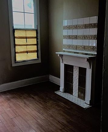 4th image of 2128 Saint Andrew St