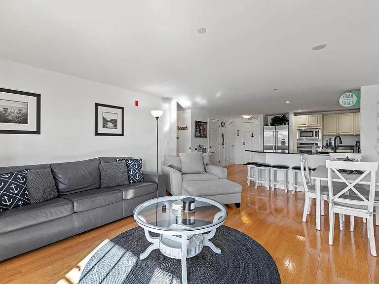 1 E Grand Ave #208 — Photo 19