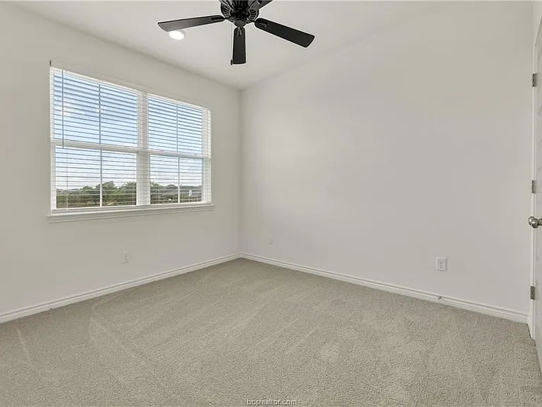 2547 Leyla Ln — Photo 23