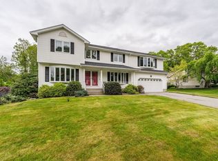 35 Dejordy Ln, Chicopee, MA 01020