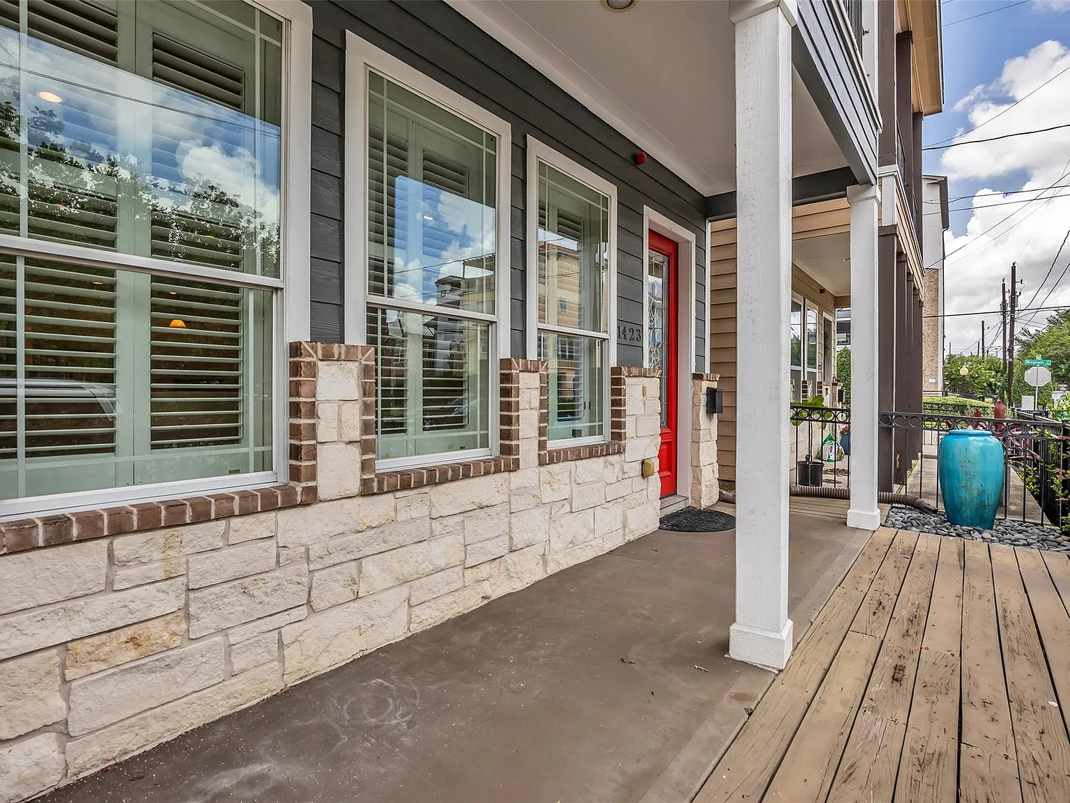 4 bed, 3.5 bath, 2750 sqft, $3,500 — Photo 3