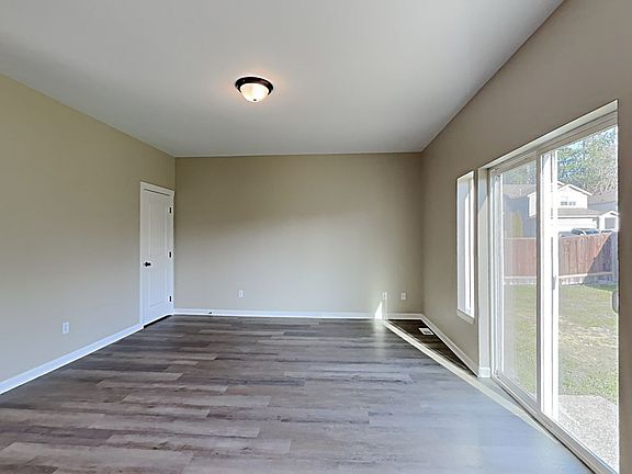 5th image of 17811 35th Ave E