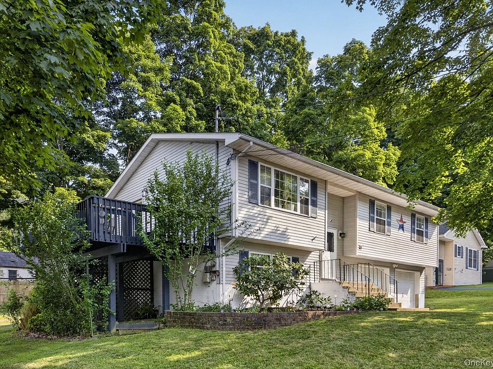 1st image of 12 Pond Place