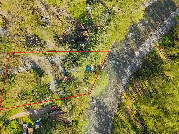 3rd image of 23106 N River Drive