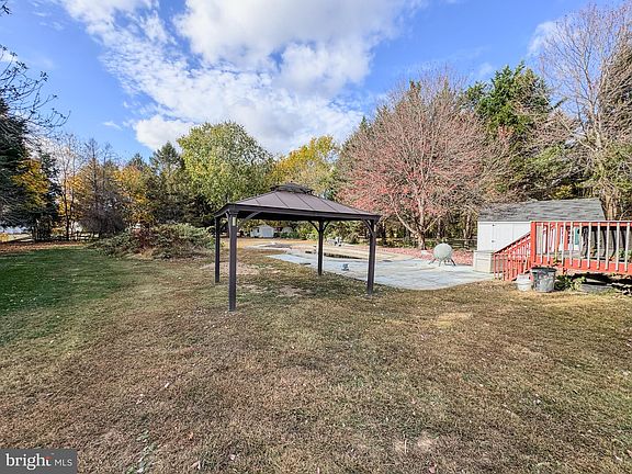 2nd image of 237 Cornwell Dr
