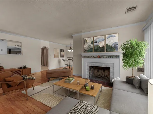 404 W Robinson Ave, Fresno, CA 93705