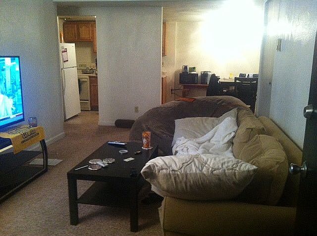 1st image of 415 Park Manor Pl