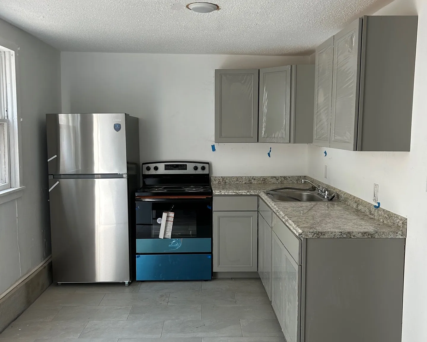 2 bed, 1021 sqft, $1,600 — Photo 2