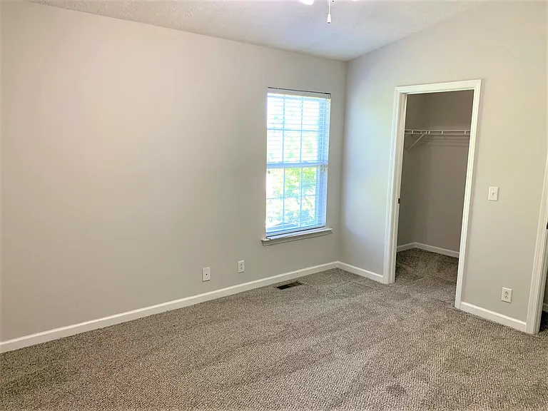 2034 Victory Gallop Ln — Photo 16