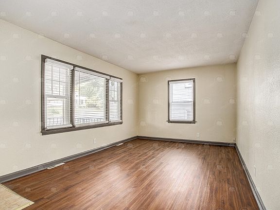 2nd image of 4327 Paseo Blvd #B