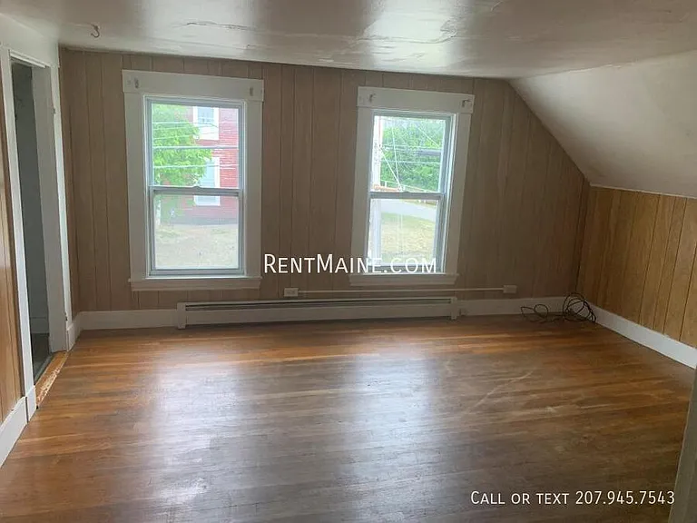 198 Center St #4 — Photo 5
