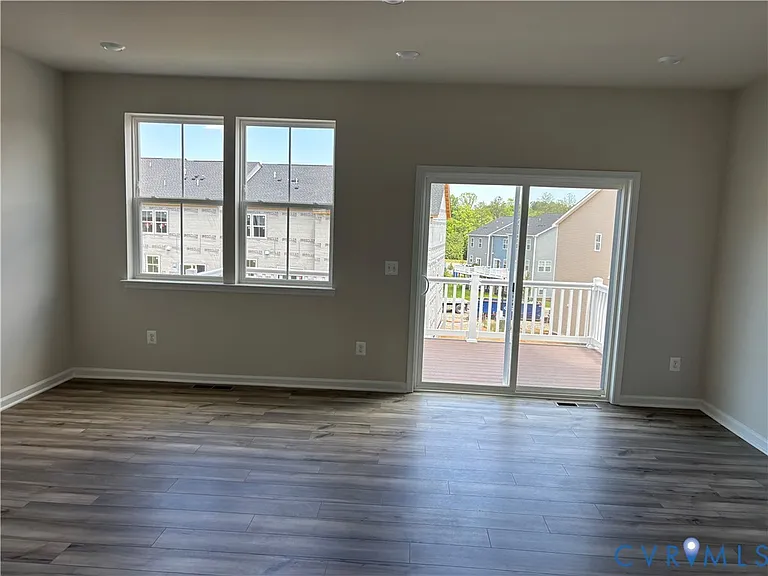 8741 Pioneer Hill Dr — Photo 7