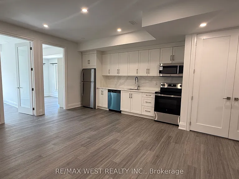 21 Antonio Ct #LOWER — Photo 8