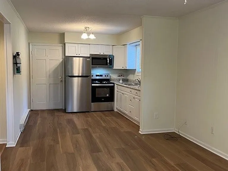 112 Bim St — Photo 2