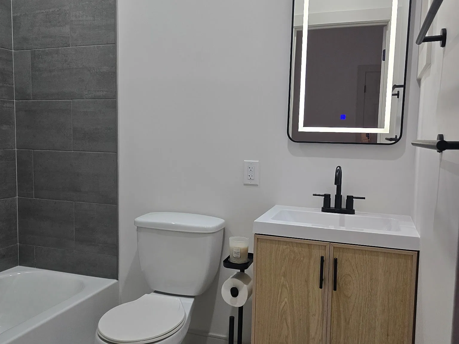 248 E Forest Ave — Photo 4