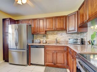 219 Lake Meryl Dr, West Palm Beach, FL 33411