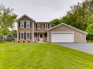 5N005 Birchdale Ct, Saint Charles, IL 60175