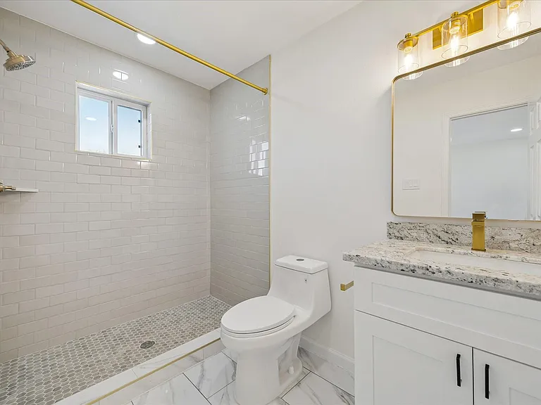 9913 Porto Rico Rd #B — Photo 22