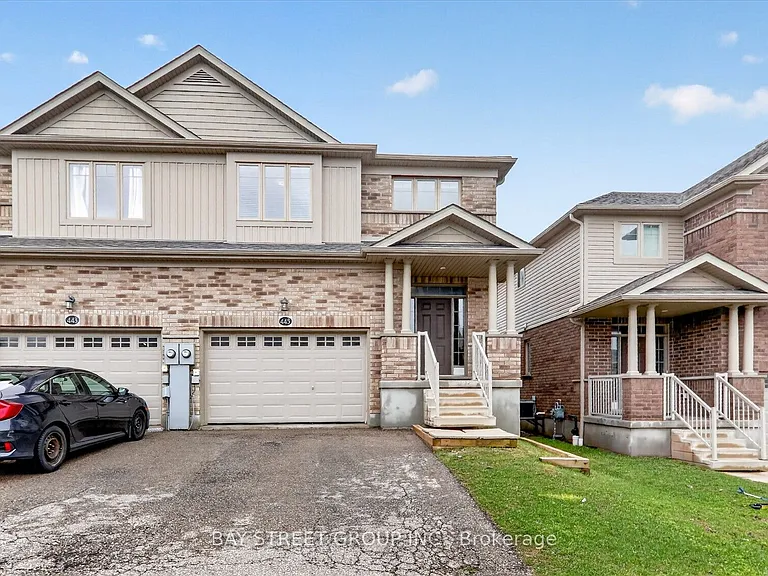 445 Avens St — Photo 1