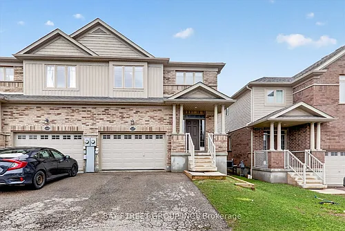 445 Avens St Photo 1