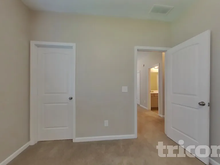307 Arbor Cir — Photo 10