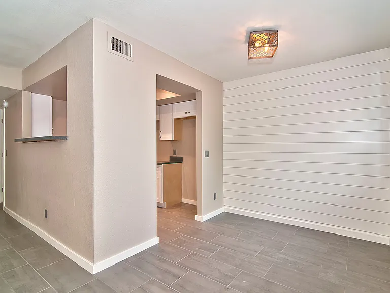 616 S Hardy Dr #111 — Photo 12