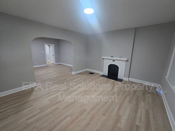 2nd image of 775 Berkeley Rd