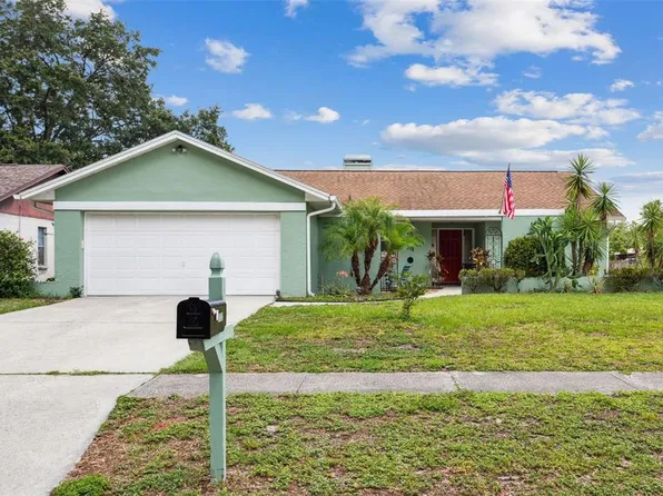 17512 Brandywine Dr, Lutz, FL 33549