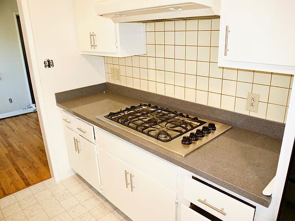 2nd image of 4802 Towers St