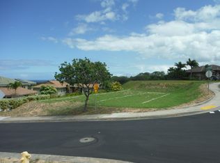 15 E Kapueone Pl, Wailuku, HI 96793