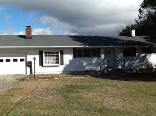 6108 Oak Forest Dr, Raleigh, NC 27616