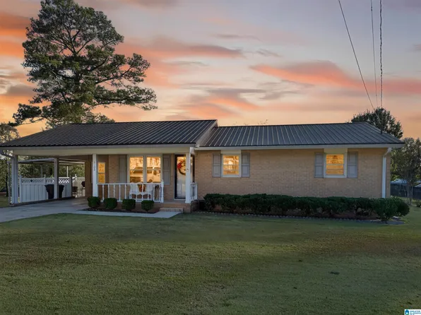 1104 Edgewood Dr, Weaver, AL 36277