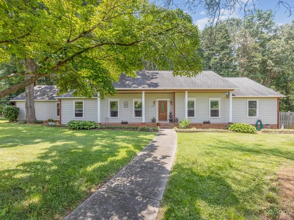 2907 Gateshead Ct, Gastonia, NC 28054