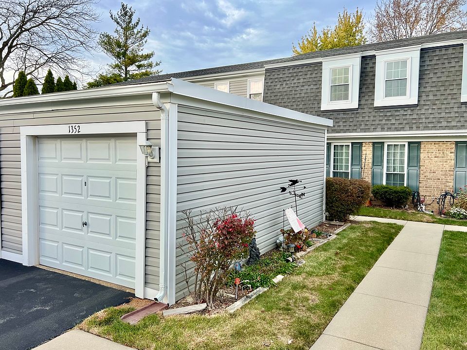1st image of 1358 Oxford Cir