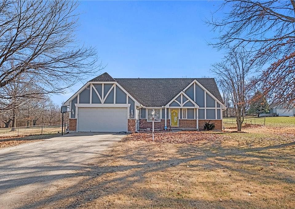 17876 168th St, Basehor, KS 66007 Zillow