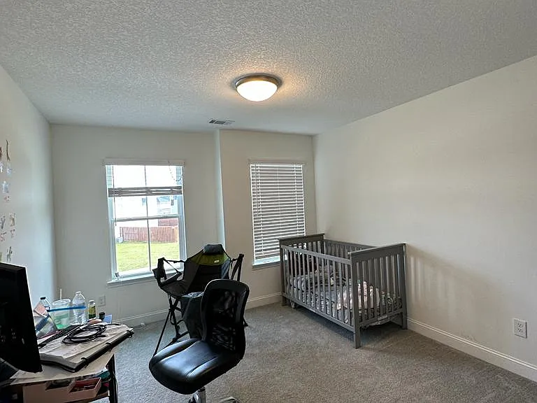 673 Fairview Cir — Photo 11