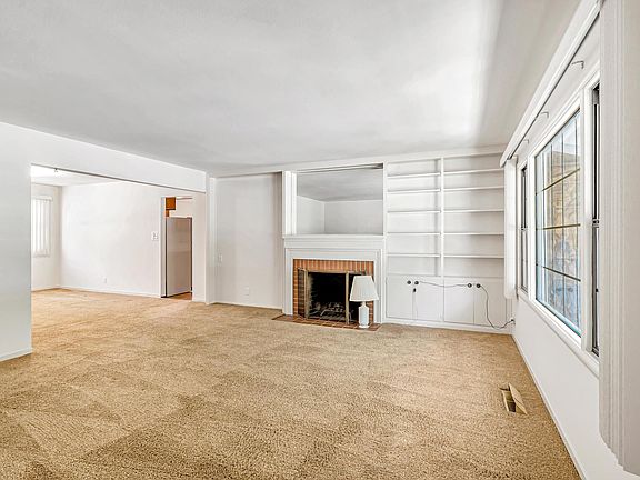 4th image of 205 Nevada St
