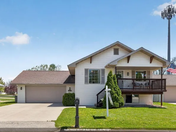 959 Bergamont Ct, Menasha, WI 54952