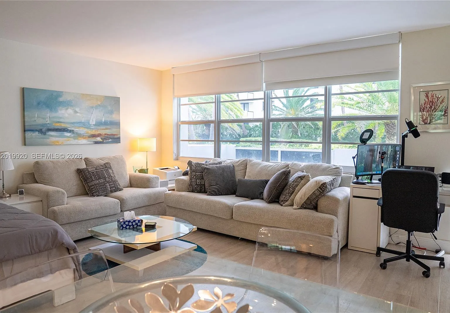 The Decoplage Condo — Photo 4