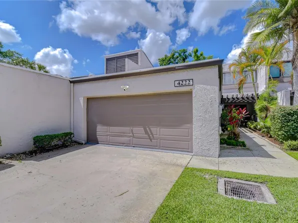 4222 Fairway Cir, Tampa, FL 33618