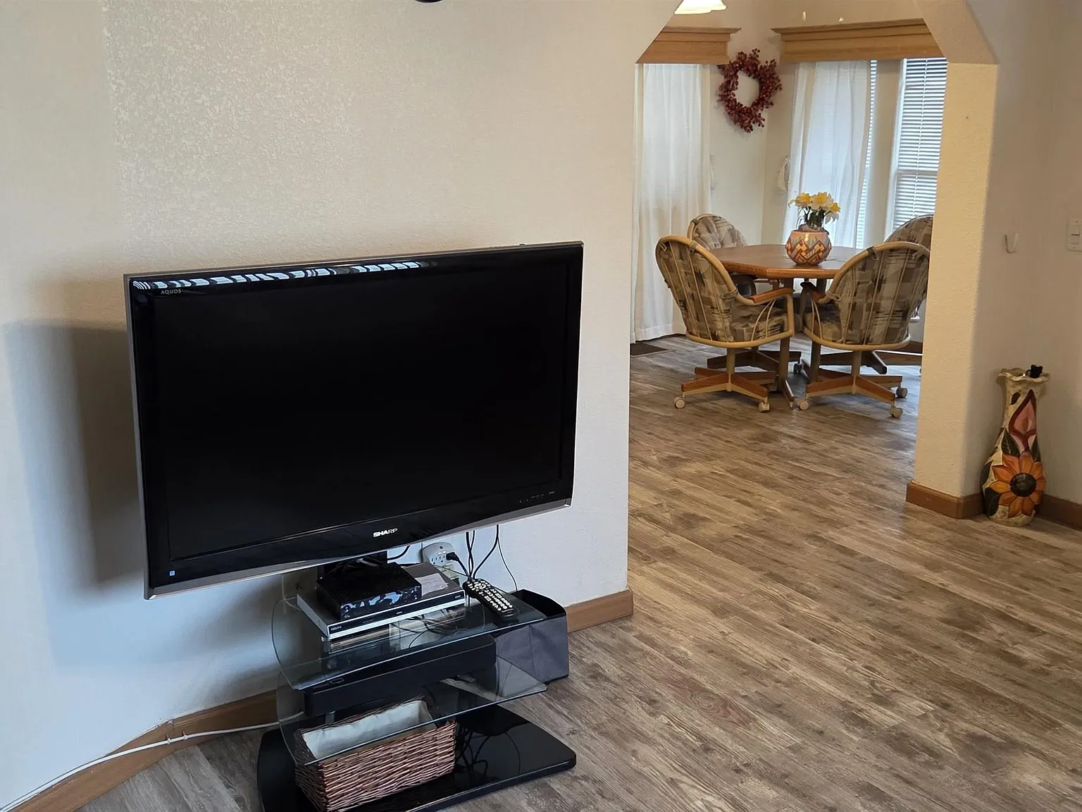 2 bed, 1.0 bath, 780 sqft, $1,850 — Photo 3