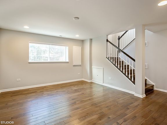5th image of 263 Lionel Dr