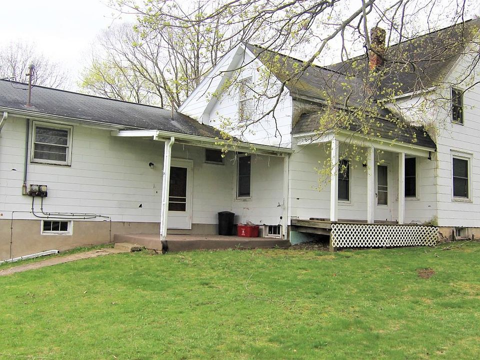 1st image of 177 Main St