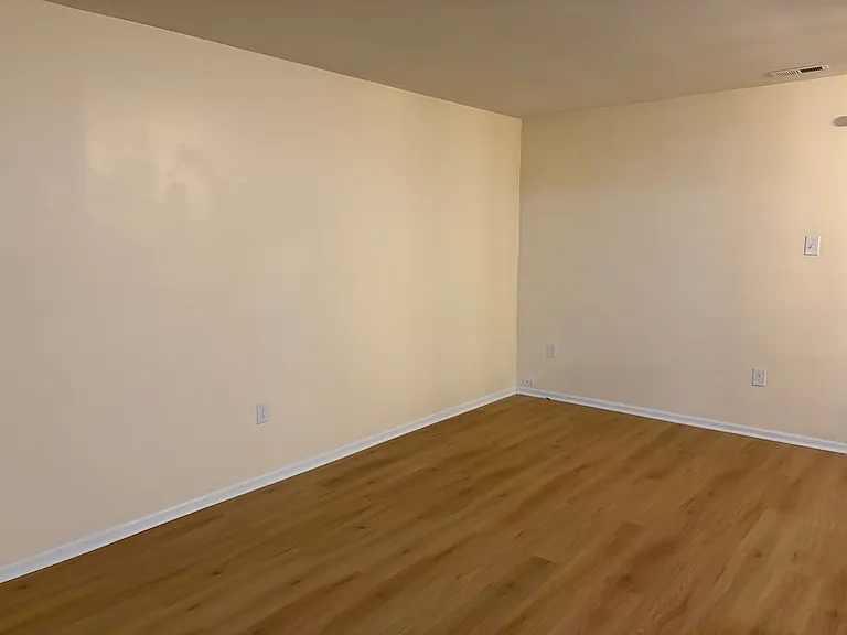 43 Chelmsford Ct — Photo 9