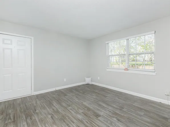 Eagles Crest at Durrett